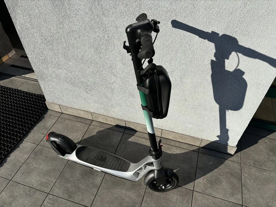 hulajnoga-elektryczna-alfa-romeo-aro-2022-zielony-opis-stan-11323-238062