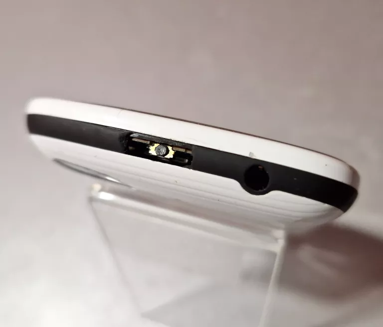 TELEFON BLACKBERRY 9720