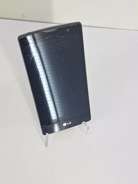 TELEFON LG MAGNA