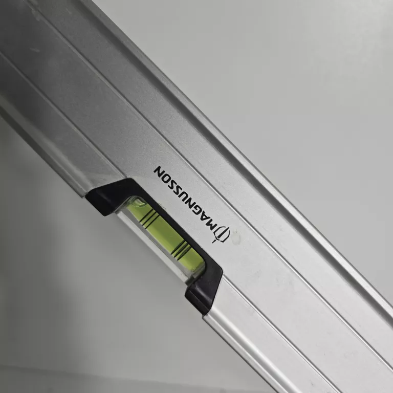 POZIOMICA LASEROWA MAGNUSSON 1,5 M