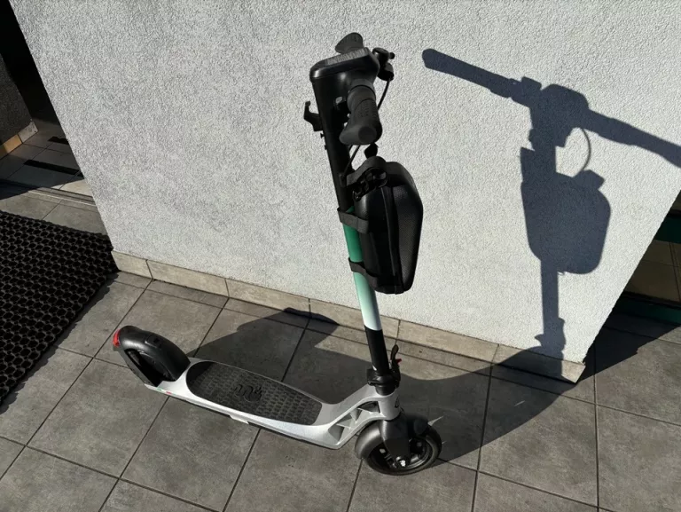 hulajnoga-elektryczna-alfa-romeo-aro-2022-zielony-opis-stan-11323-238062