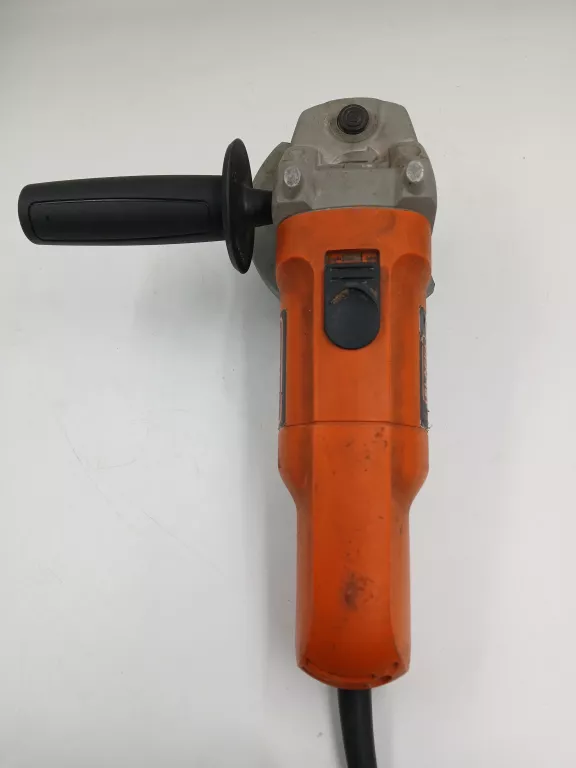 SZLIFIERKA KĄTOWA BLACK&DECKER KG115 750W 115MM