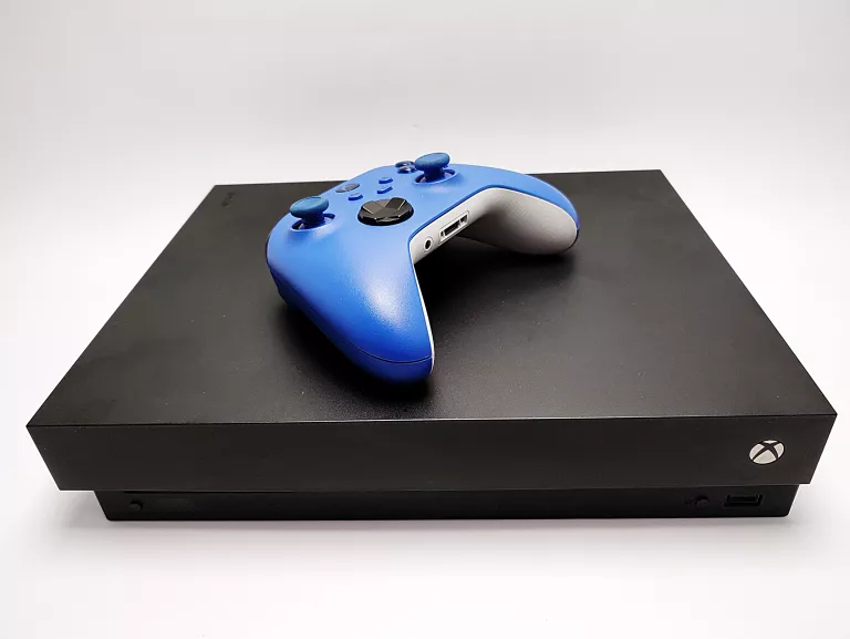 KONSOLA XBOX ONE X 1TB