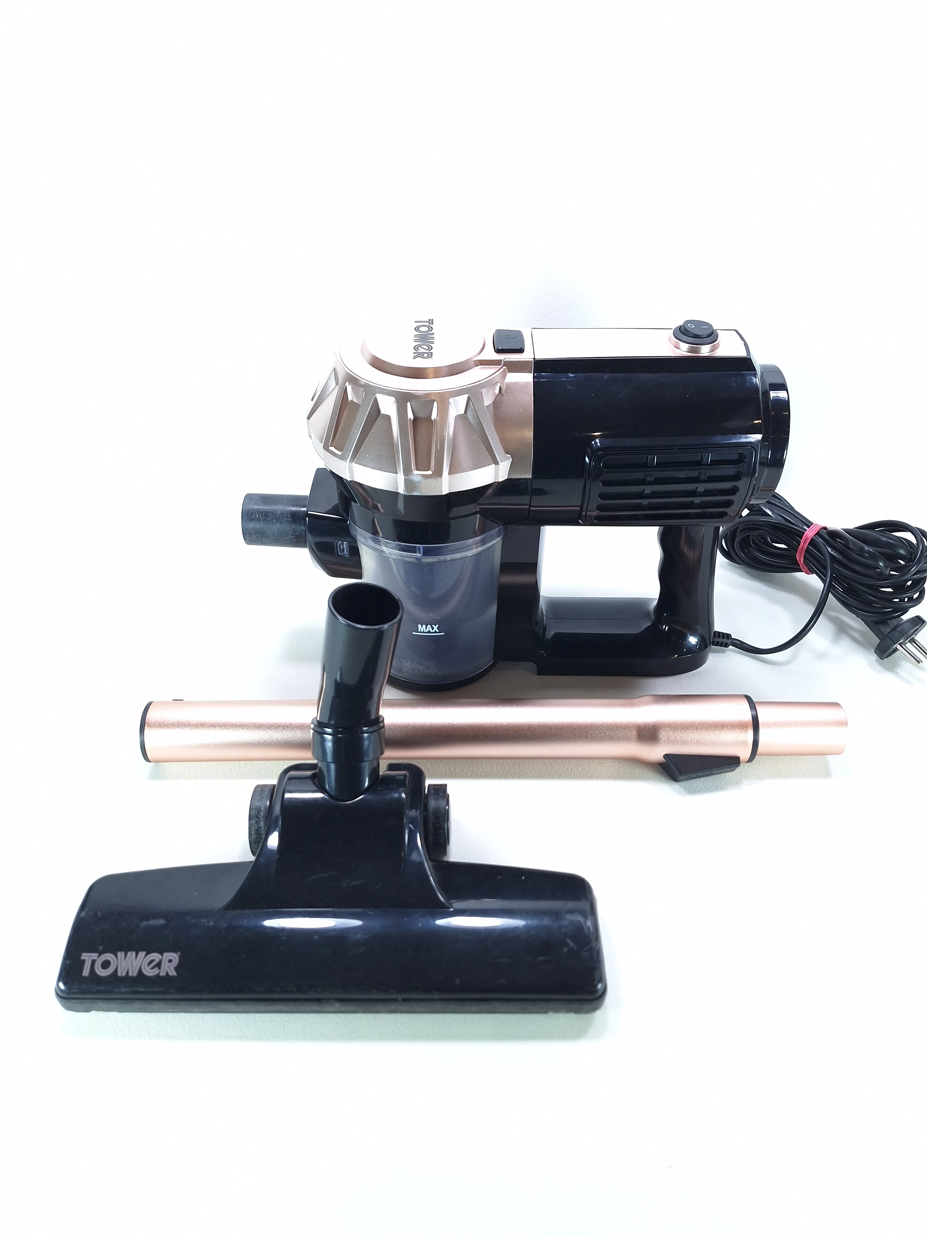 odkurzacz-pionowy-przewodowy-tower-cp10-w-pudelku-ean-gtin-5056032967311