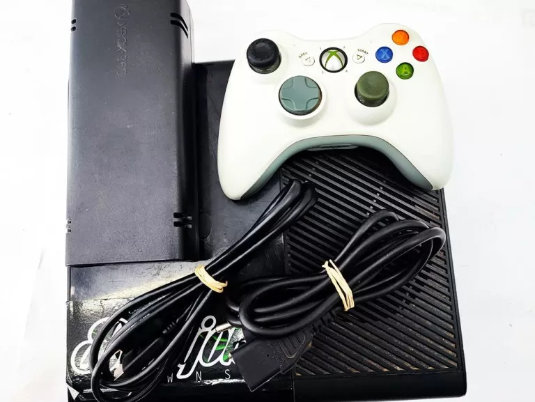 KONSOLA MICROSOFT XBOX 360 E MODEL:1538