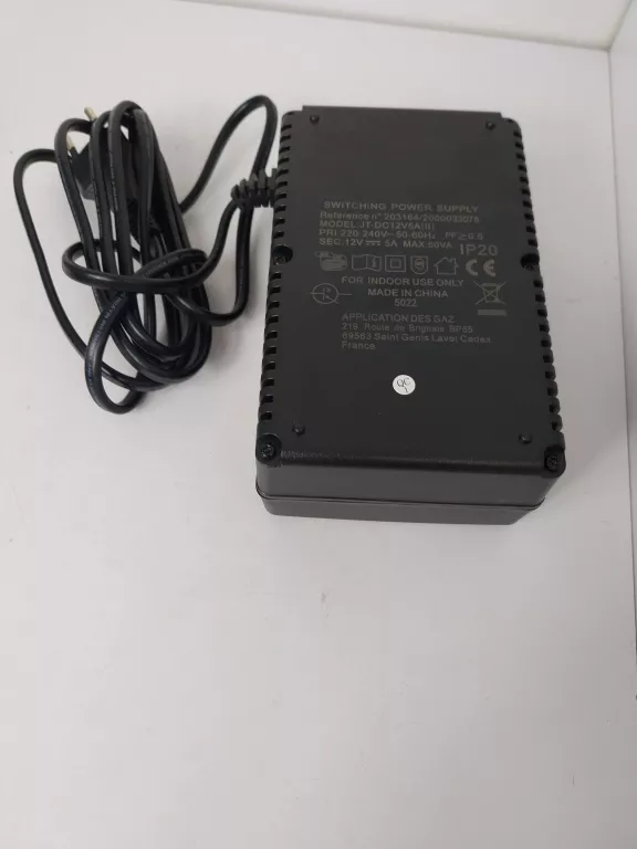 CAMPINGAZ ADAPTER Z PROSTOWNIK 230V / 12V