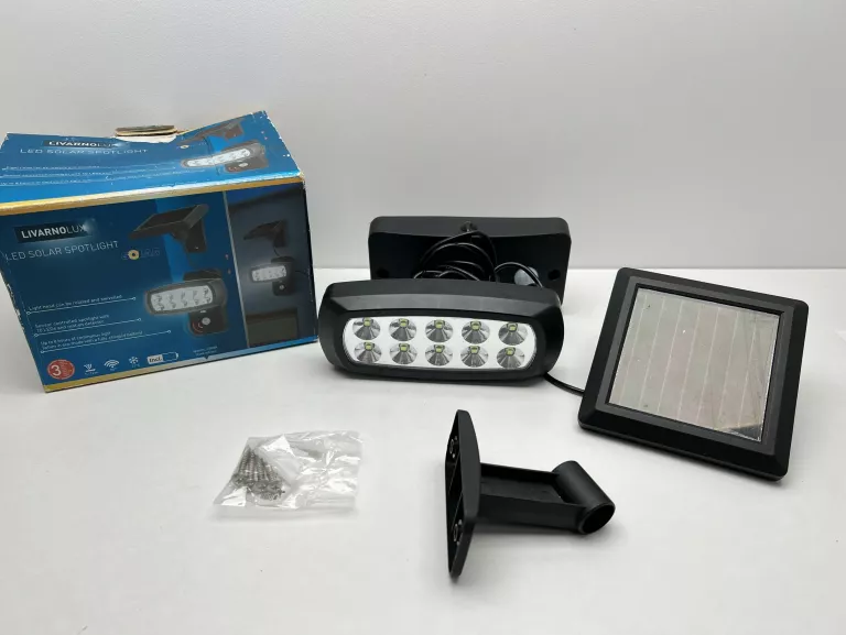 LAMPA LED SOLARNY LIVARNO LUX KOMPLET