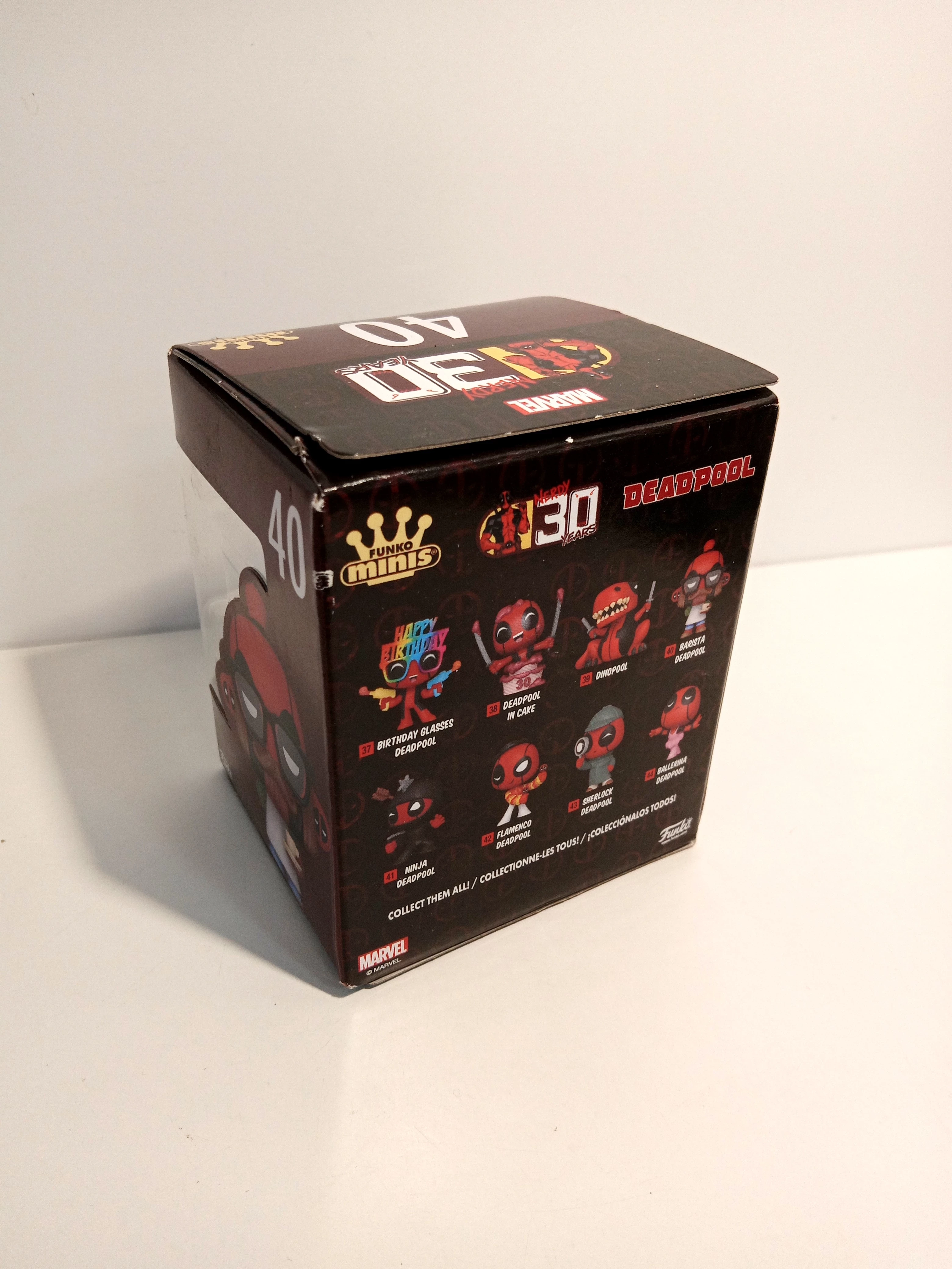 figurka-funko-pop-minis-deadpool-40-barista-deadpool-ean-gtin-889698570657