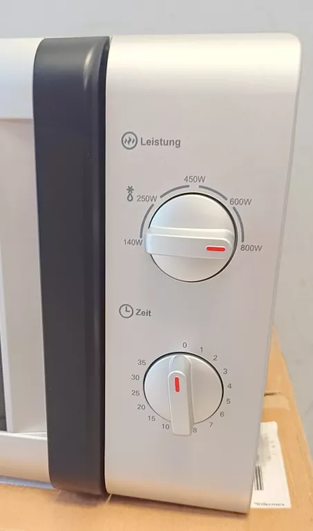KUCHENKA MIKROFALOWA PRIVILEG MM820CTB-PM