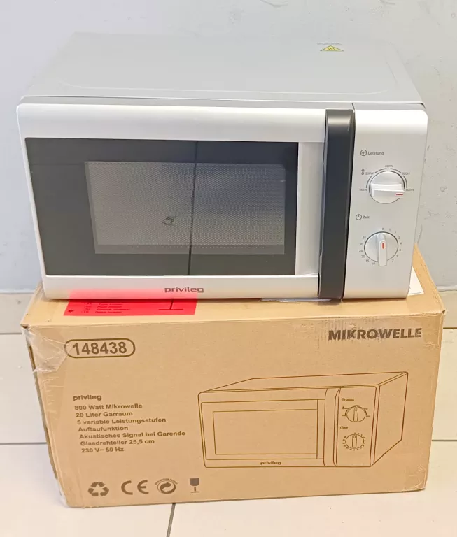 KUCHENKA MIKROFALOWA PRIVILEG MM820CTB-PM