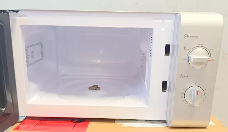 KUCHENKA MIKROFALOWA PRIVILEG MM820CTB-PM