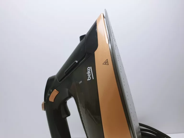 ŻELAZKO PAROWE BEKO FUTURE IRON SPA9230C