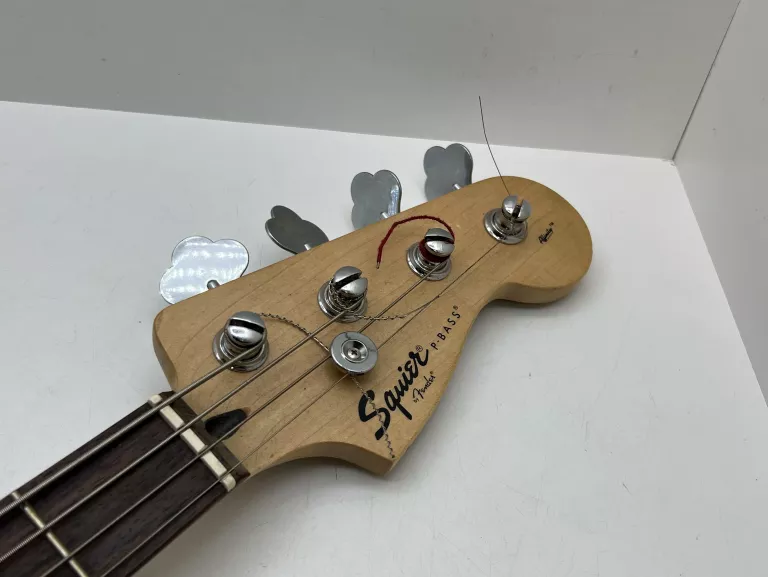 GITARA ELEKTRYCZNA BASOWA FENDER SQUIER P-BASS