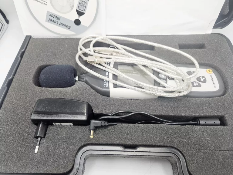 MIERNIK HAŁASU DECYBELOMIERZ SONOMETR Z INTERFEJSEM USB CEM DT-8852