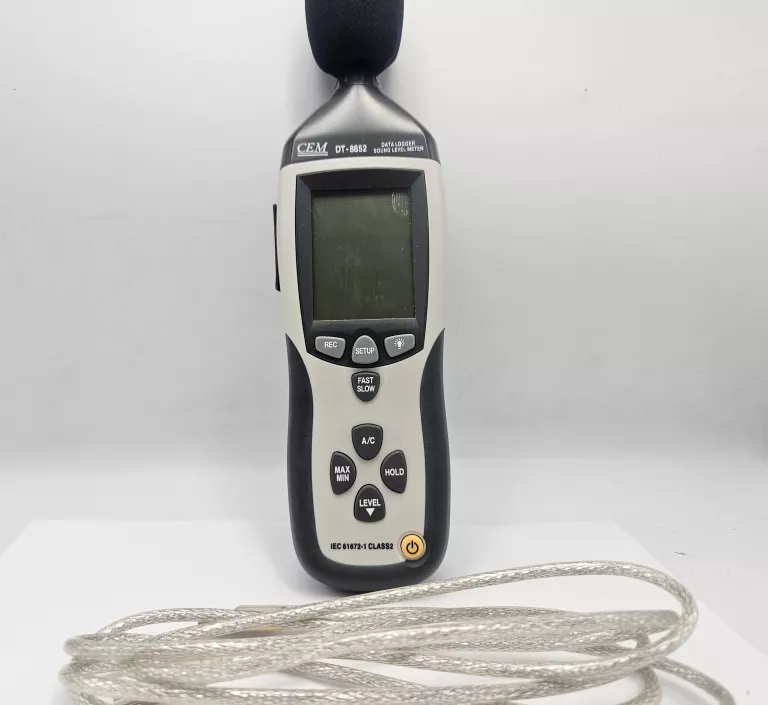 MIERNIK HAŁASU DECYBELOMIERZ SONOMETR Z INTERFEJSEM USB CEM DT-8852
