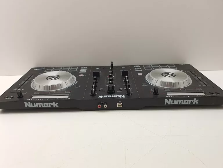 NUMARK MIXTRACK PRO III - DJ KONTROLER/KONSOLETA