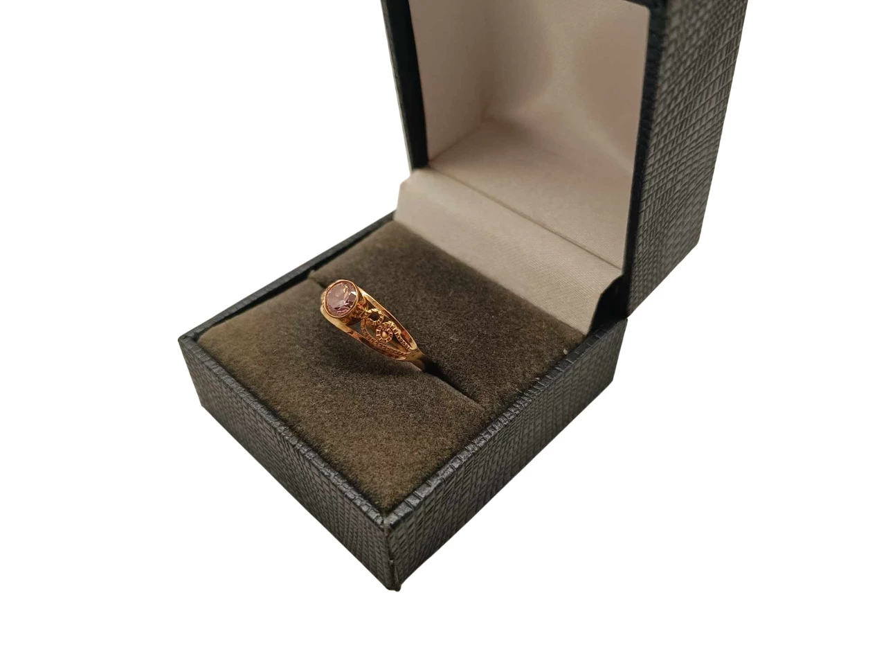 zloty-pierscionek-z-rozowym-oczkiem-pr585-r15-118-g-material-15835-2