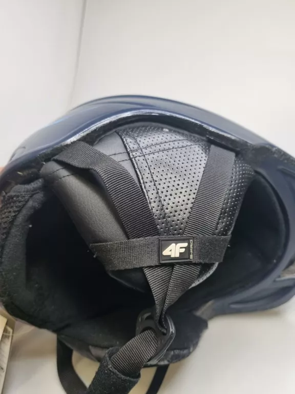 KASK NARCIARSKI 4F ROZMIAR M