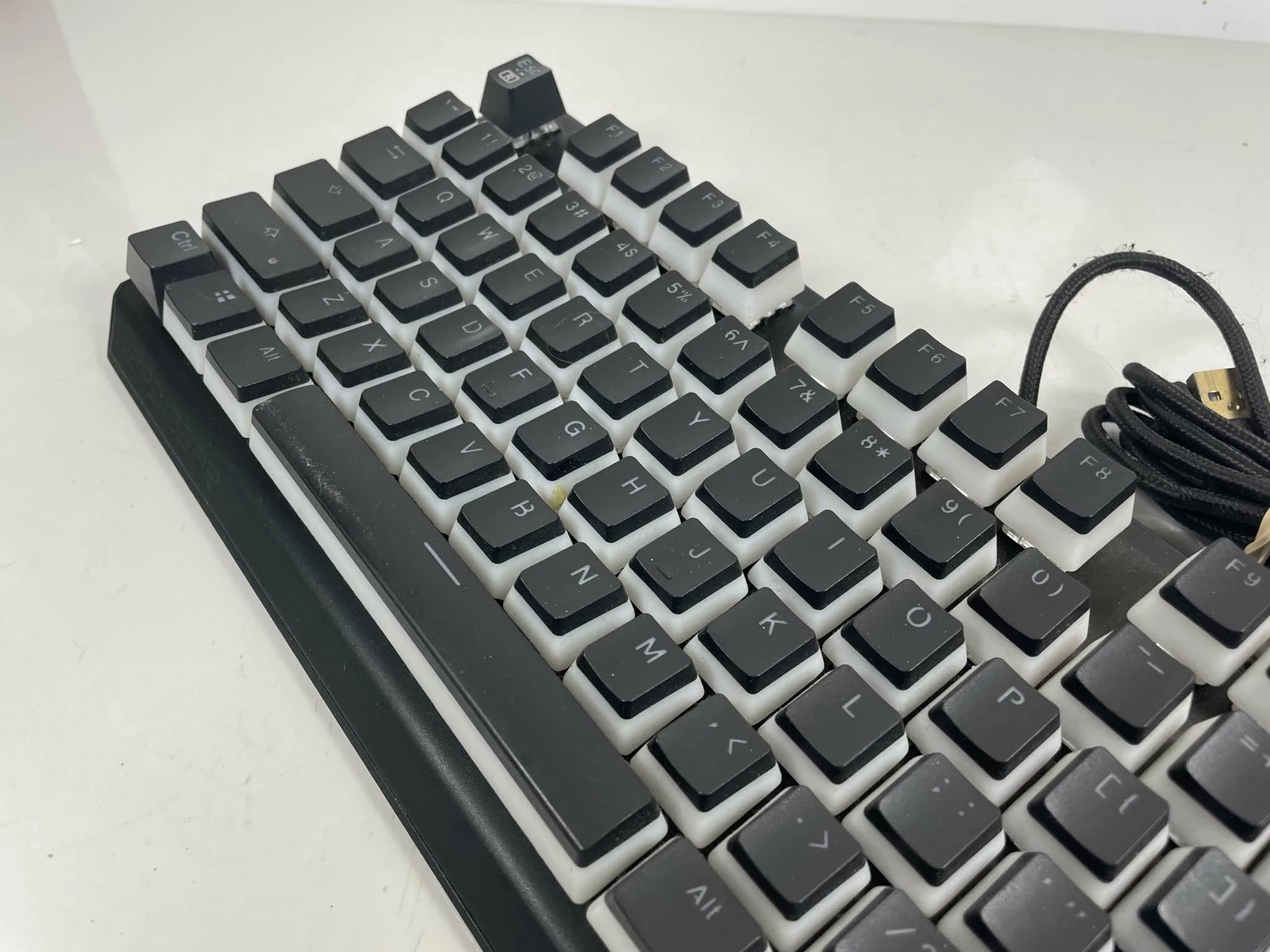 klawiatura-mechaniczna-spc-gear-gk630k-stan-11323-2