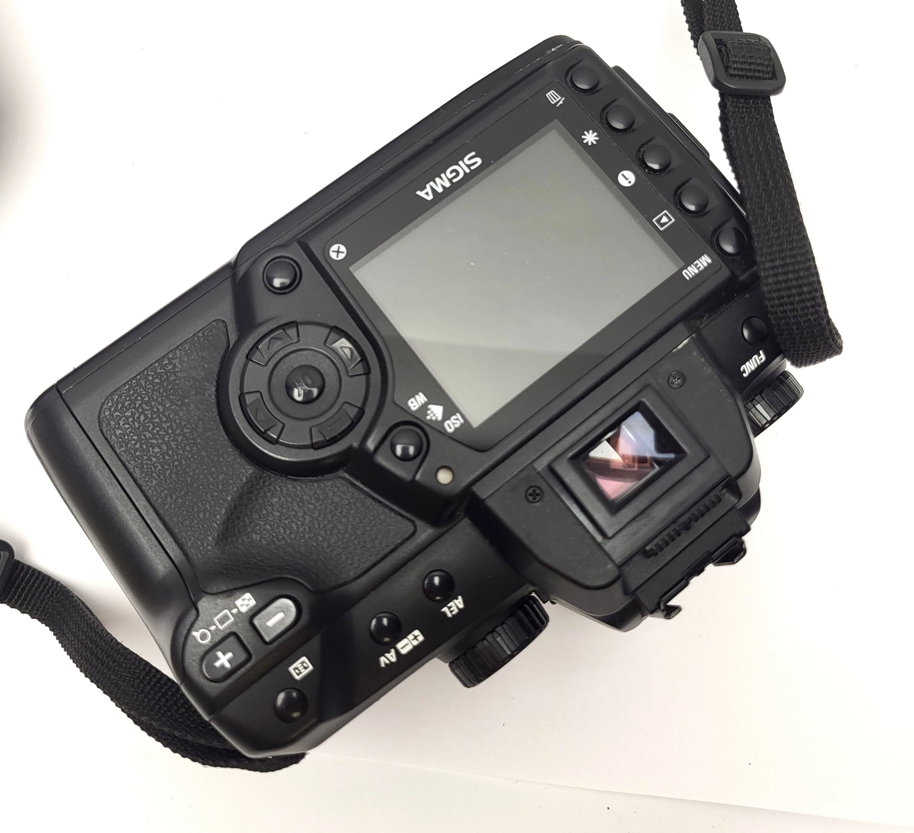 aparat-sigma-sd14-body-kod-producenta-000