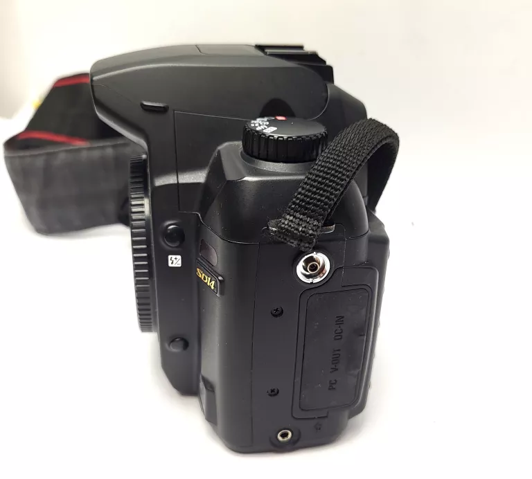 aparat-sigma-sd14-body-rozmiar-matrycy-206882-228774