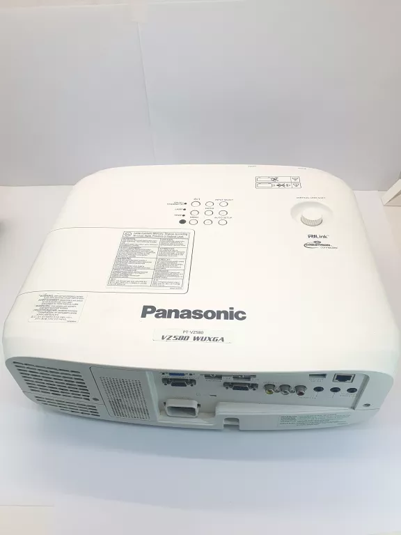 PROJEKTOR PANASONIC PT-VZ585 + PILOT + KABEL HDMI