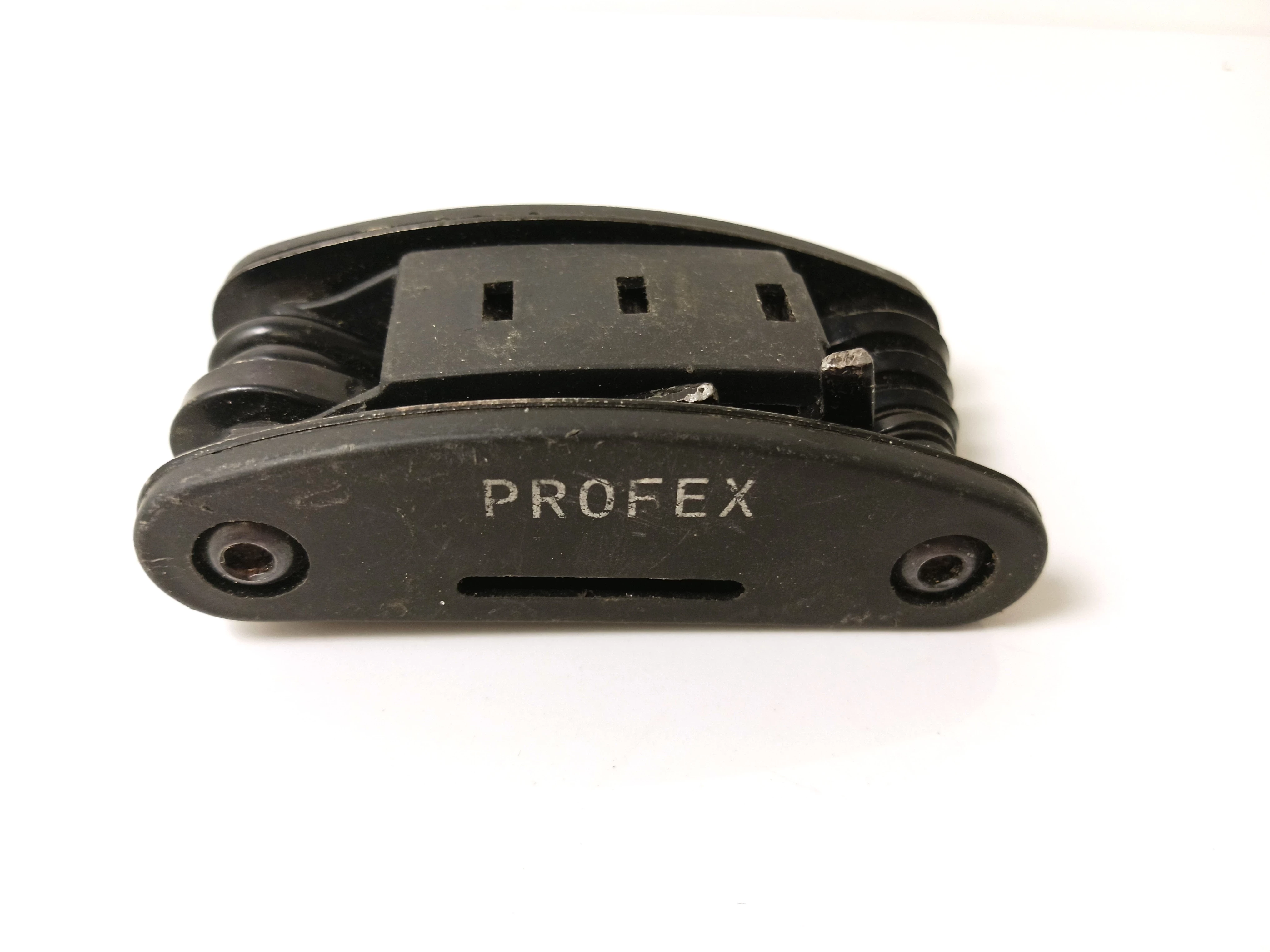 narzedzia-montazowe-mix-waga-produktu-z-opakowaniem-jednostkowym-0150