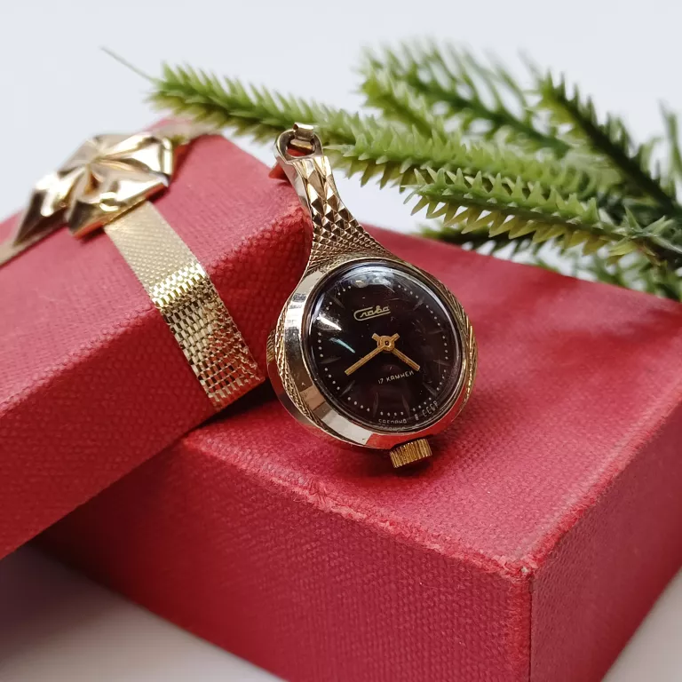 rosyjski-zegarek-mechaniczny-17-kamieni-cccp-pozlacany-14k-wisiorek-polaka-2a-swietochlowice