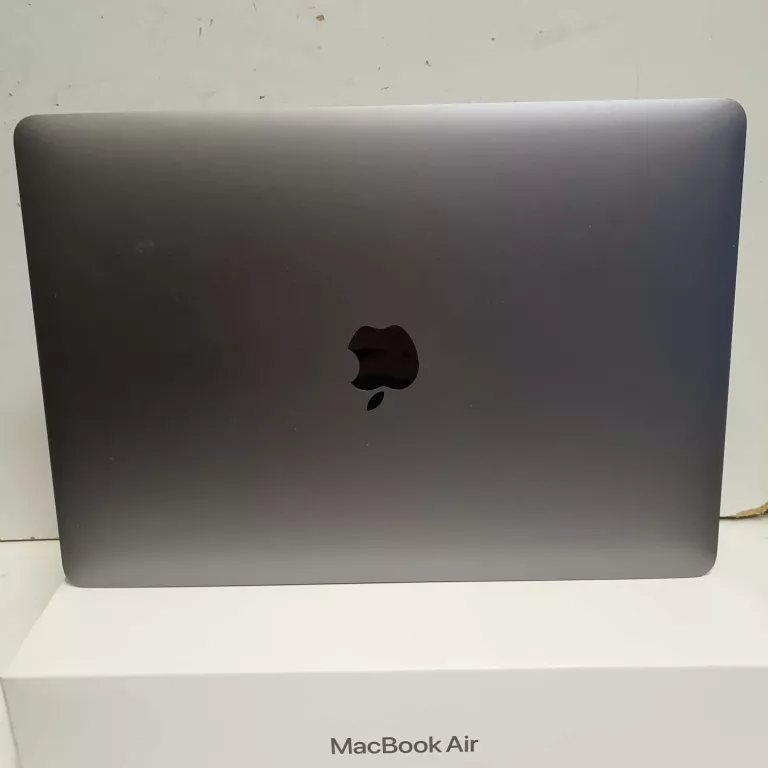 LAPTOP APPLE MACBOOK AIR M1 A2337 13,3 " APPLE M 8 GB / 256 GB