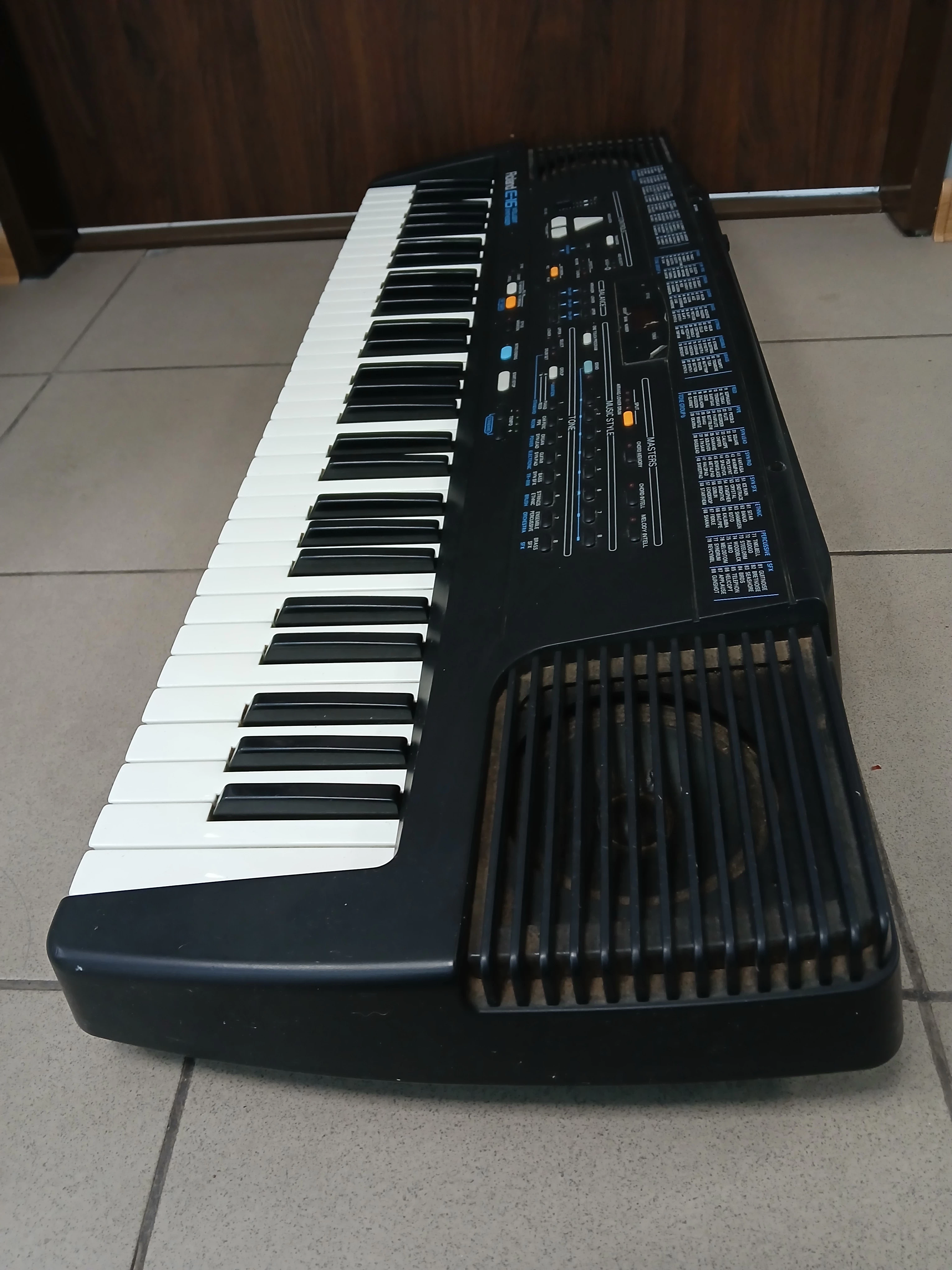 keyboard-roland-e-16-zasilacz-model-e-28