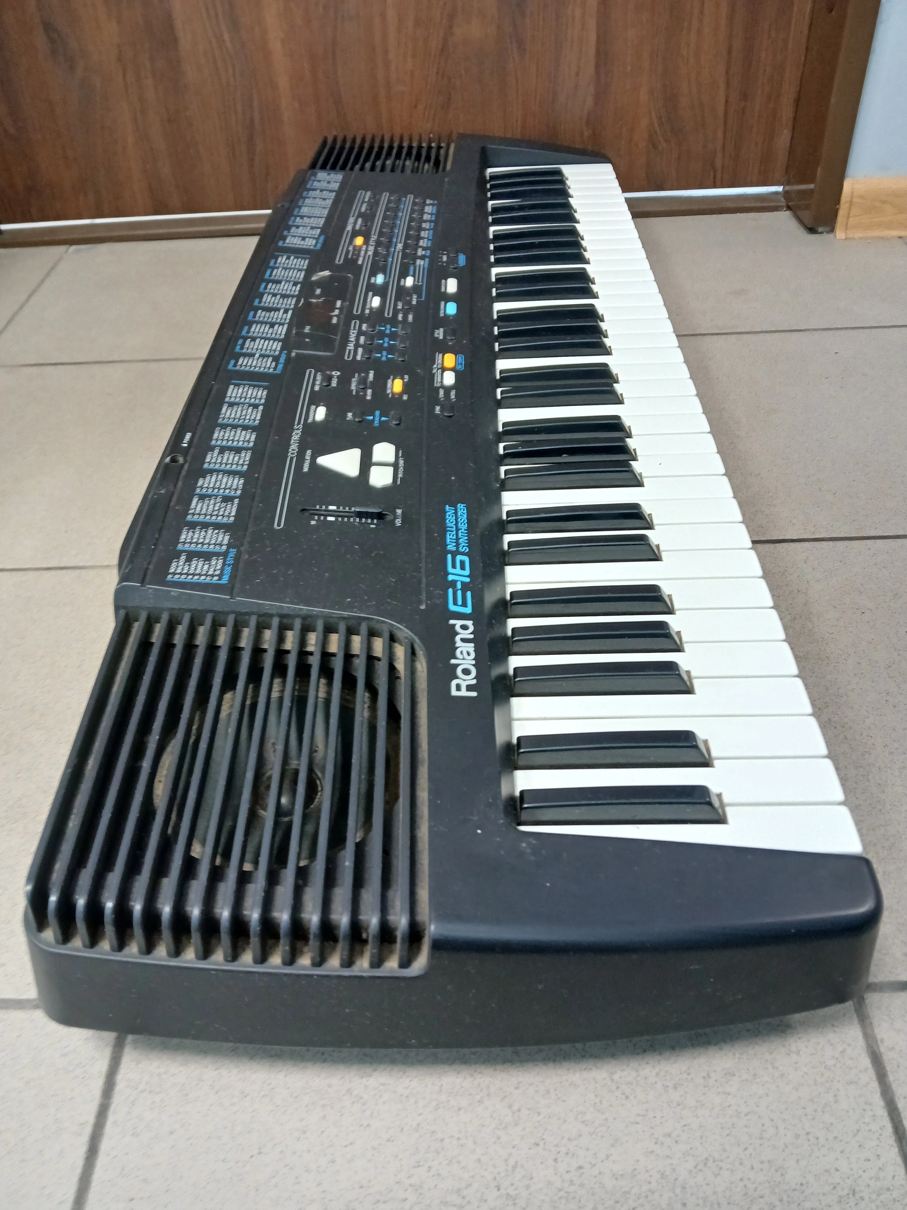 keyboard-roland-e-16-zasilacz-stan-11323-2