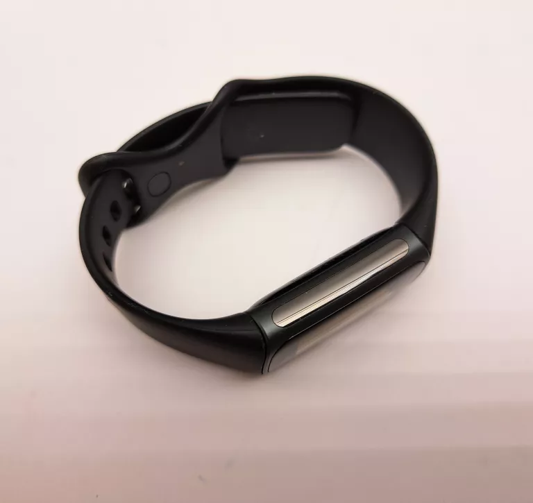 SMARTBAND FITBIT CHARGE 5 CZARNY