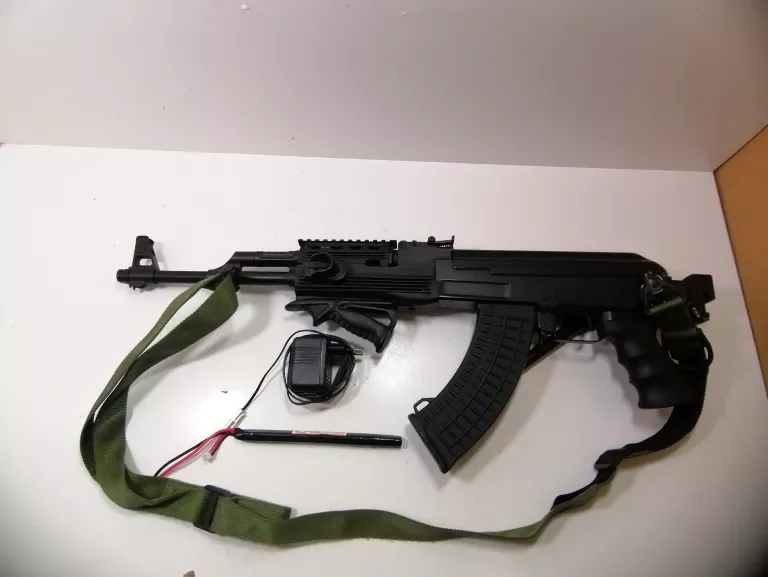 PISTOLET ASG ŁADOWARKA