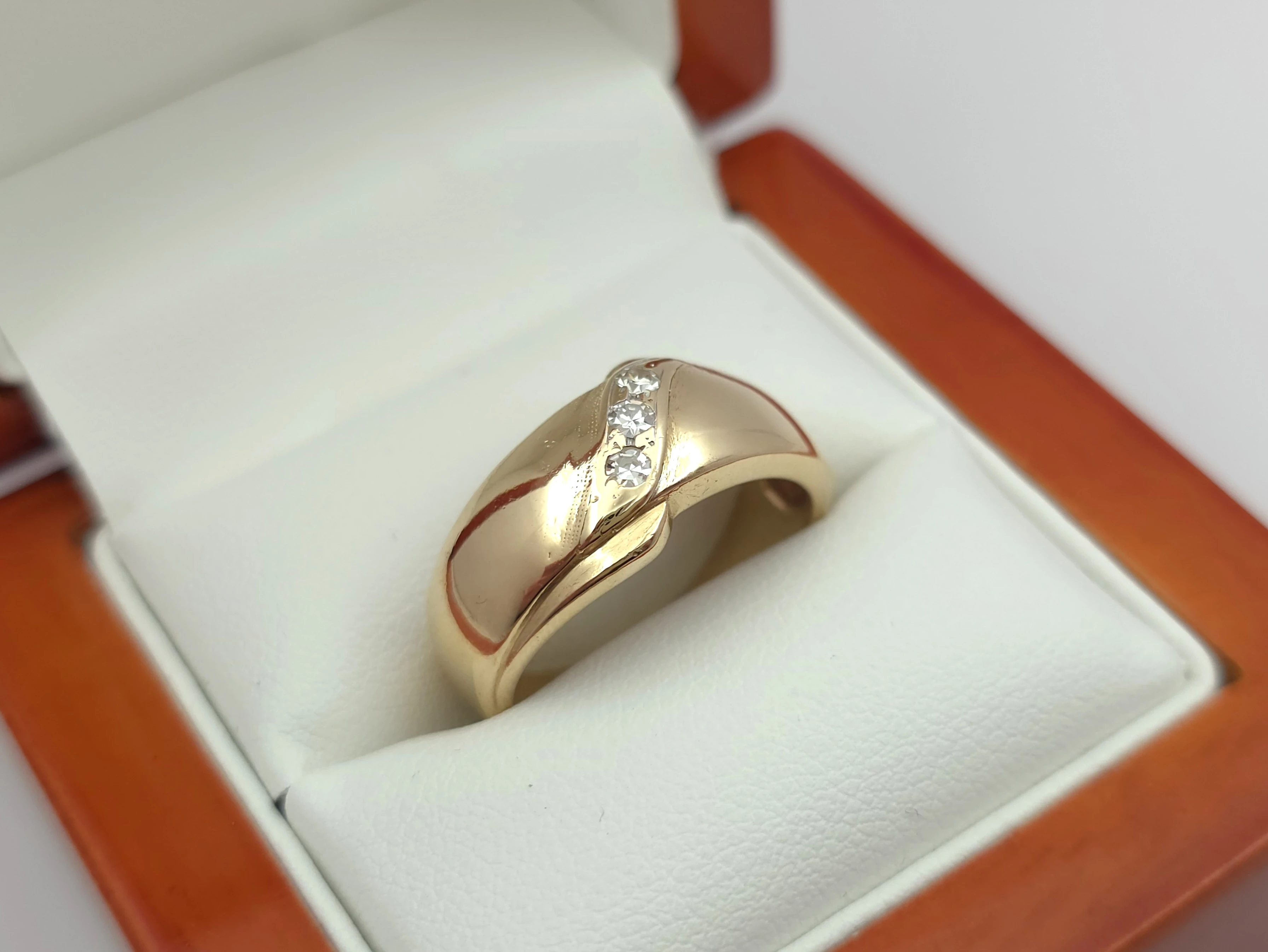 zloty-pierscionek-z-diamentami-585-14k-r15-547g-cert-rozmiarsrednica-wew-mm-372-15