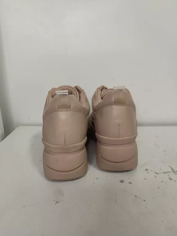 BUTY STRADIVARIUS 37 ROZOWE