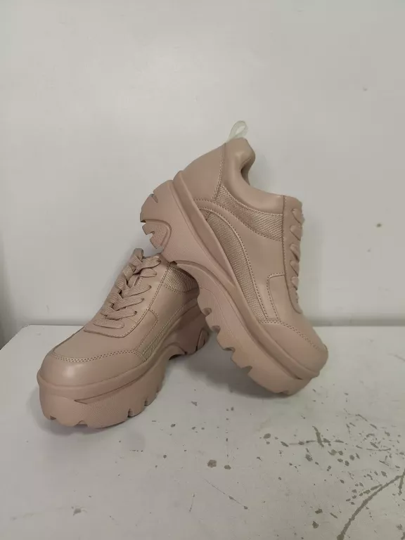 BUTY STRADIVARIUS 37 ROZOWE