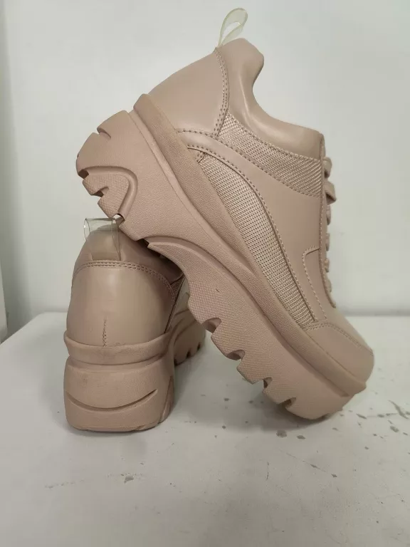 BUTY STRADIVARIUS 37 ROZOWE