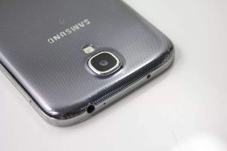 TELEFON SAMSUNG GALAXY S4 GT-I9505