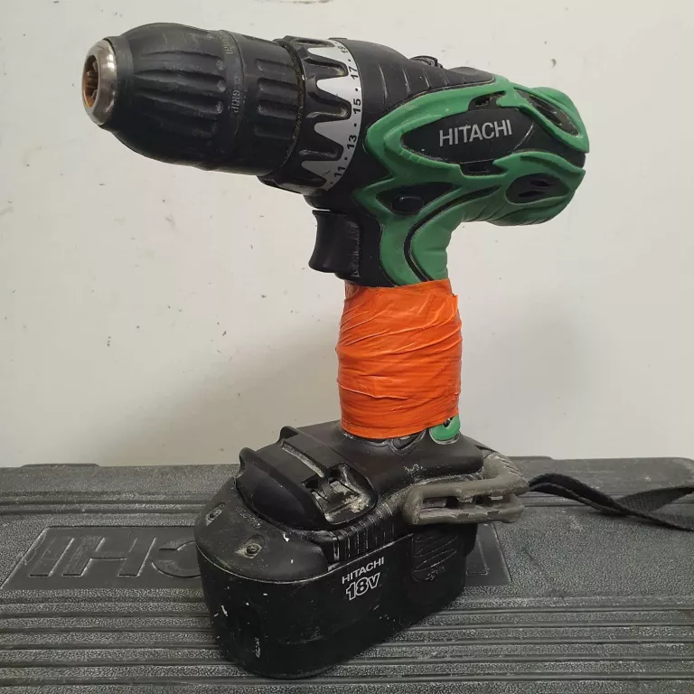 WKRETARKA HITACHI DS18DVF3 2AKU + WALIZKA + LATARKA