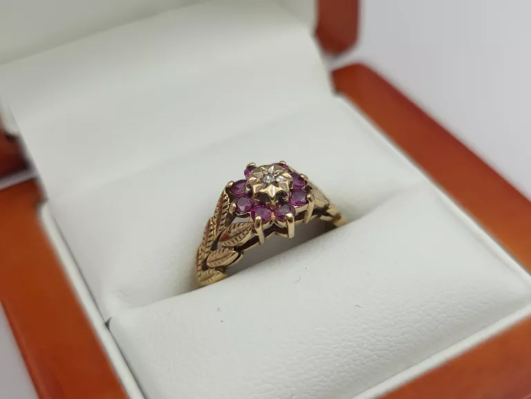 ZŁOTY PIERŚCIONEK DIAMENT I GRANAT - 375 9K R.9 2,46G CERT
