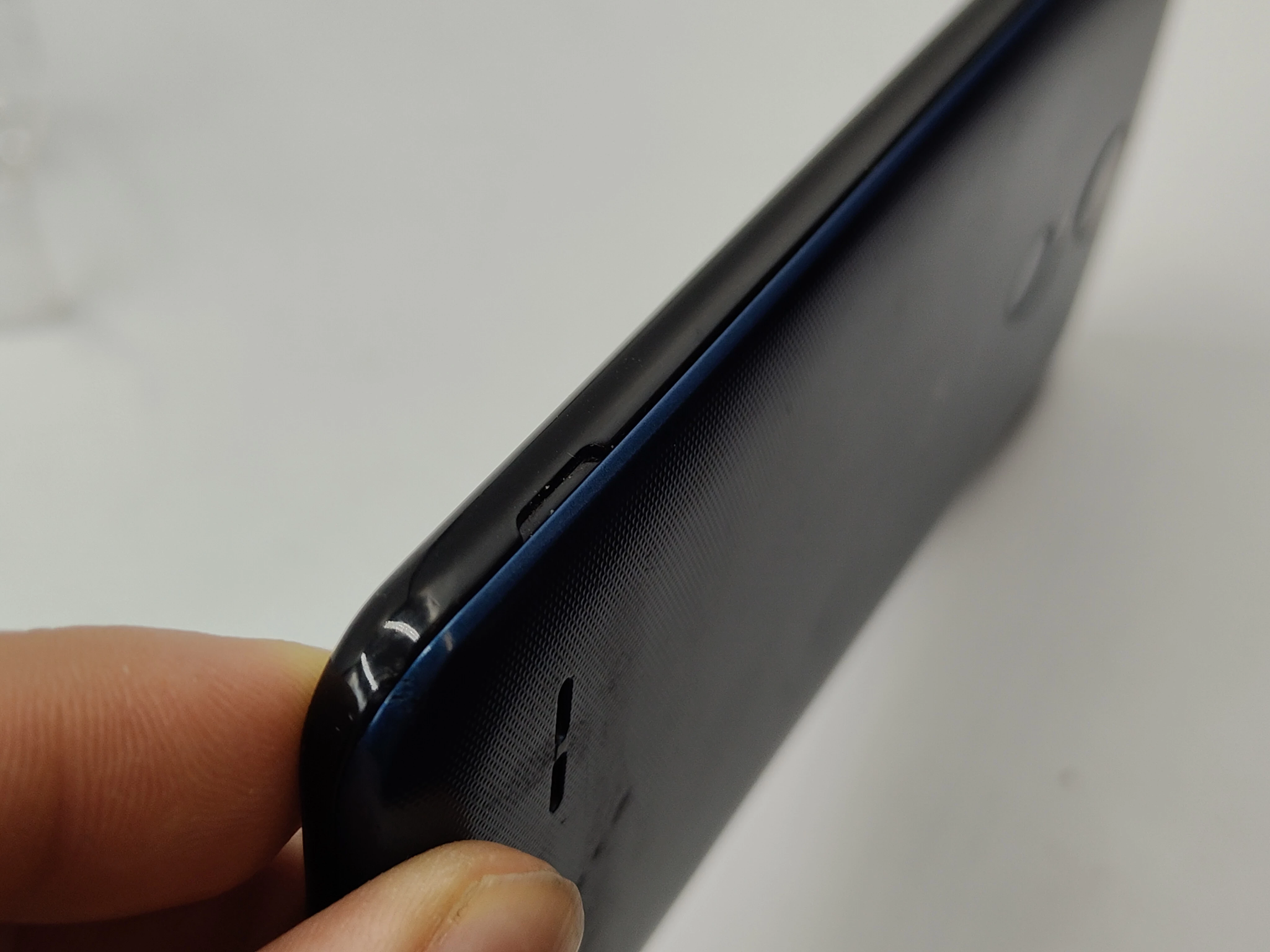 telefon-lg-k9-216gb-przekatna-ekranu-500