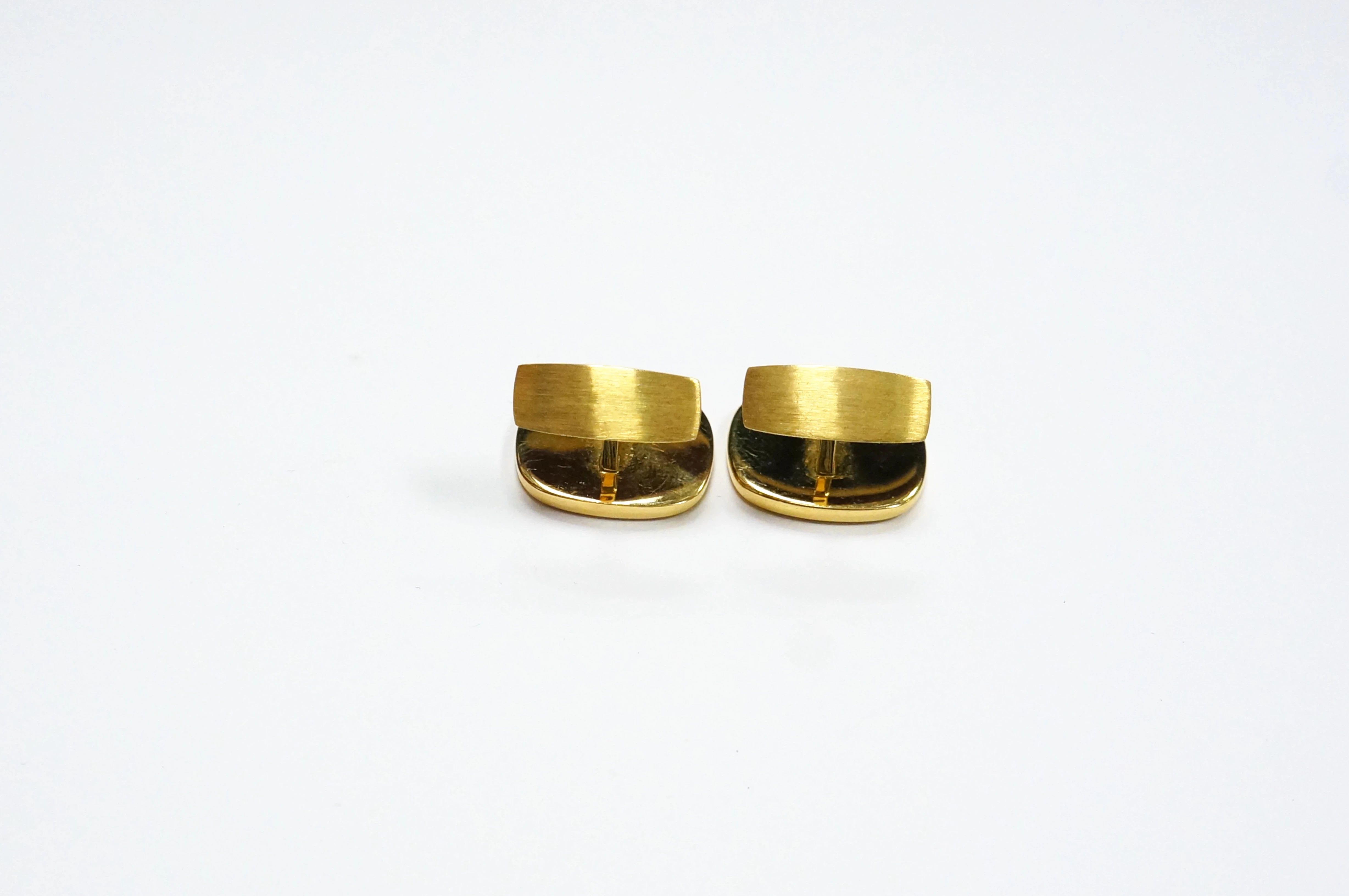 zlote-spinki-do-mankietow-pr750-18k-wykonczenie-15753-1782513