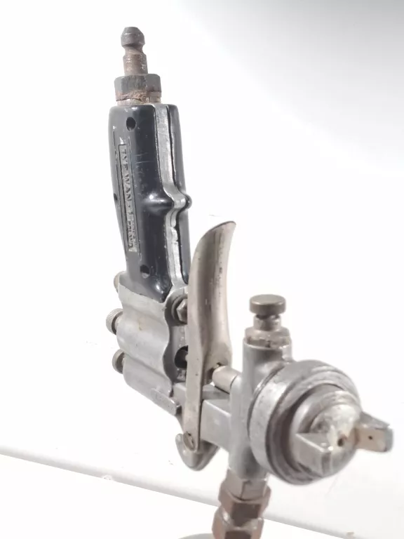 pistolet-do-malowania-wan-gdynia-srednica-dyszy-200