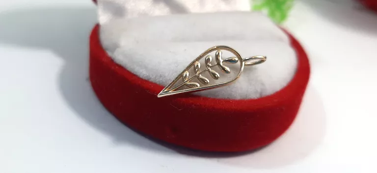 zlota-zawieszka-lisc-060gr-585-armii-krajowej-1a-goldap