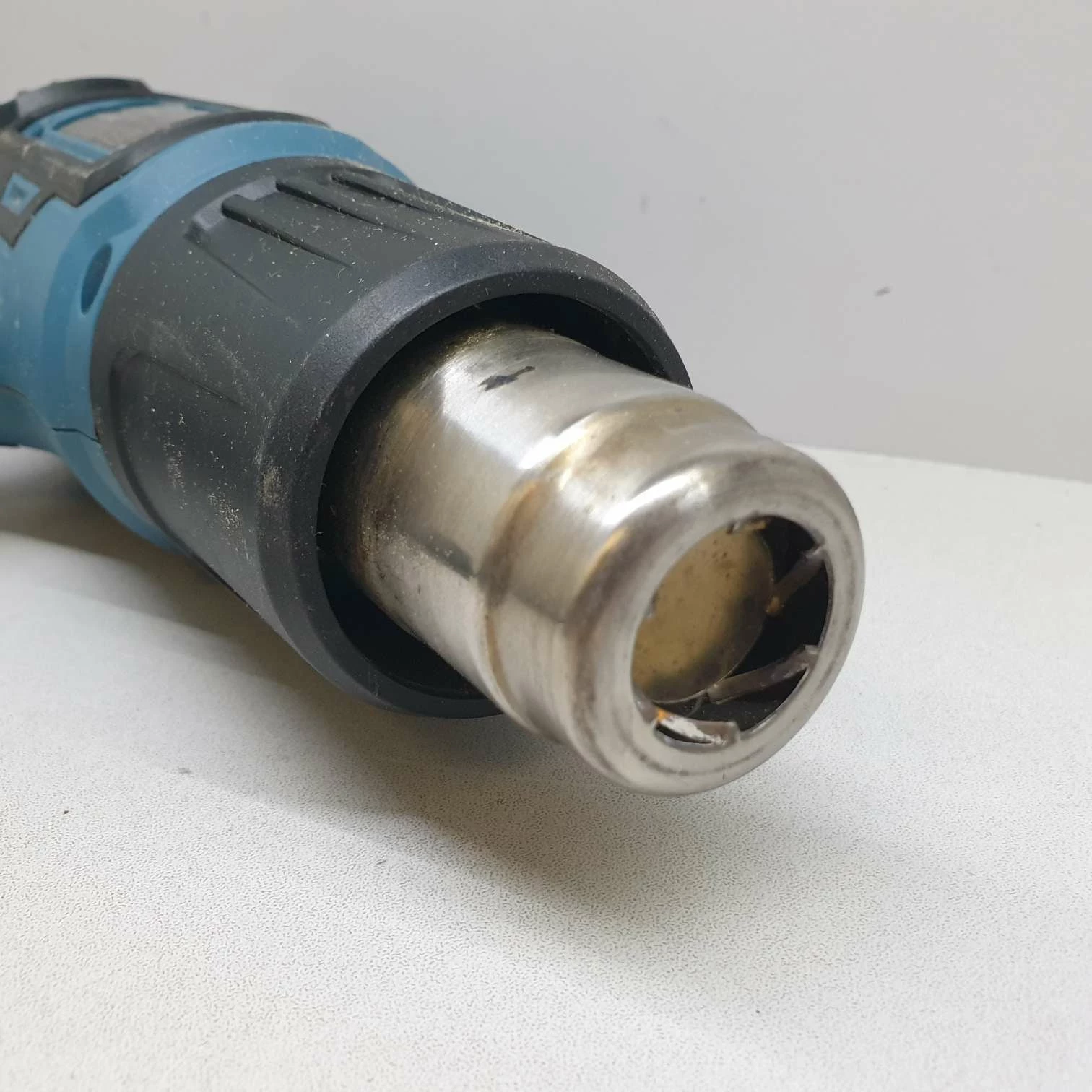 opalarka-erbauer-2000w-walizka-wydatek-powietrza-500