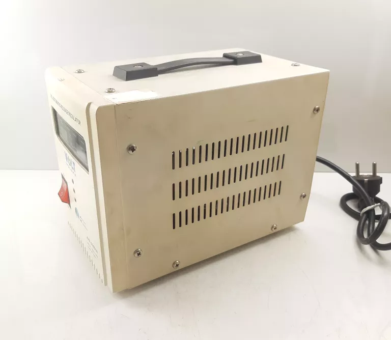 STABILIZATOR NAPIĘCIA VOLT POLSKA AVR-2000VA 2000 W