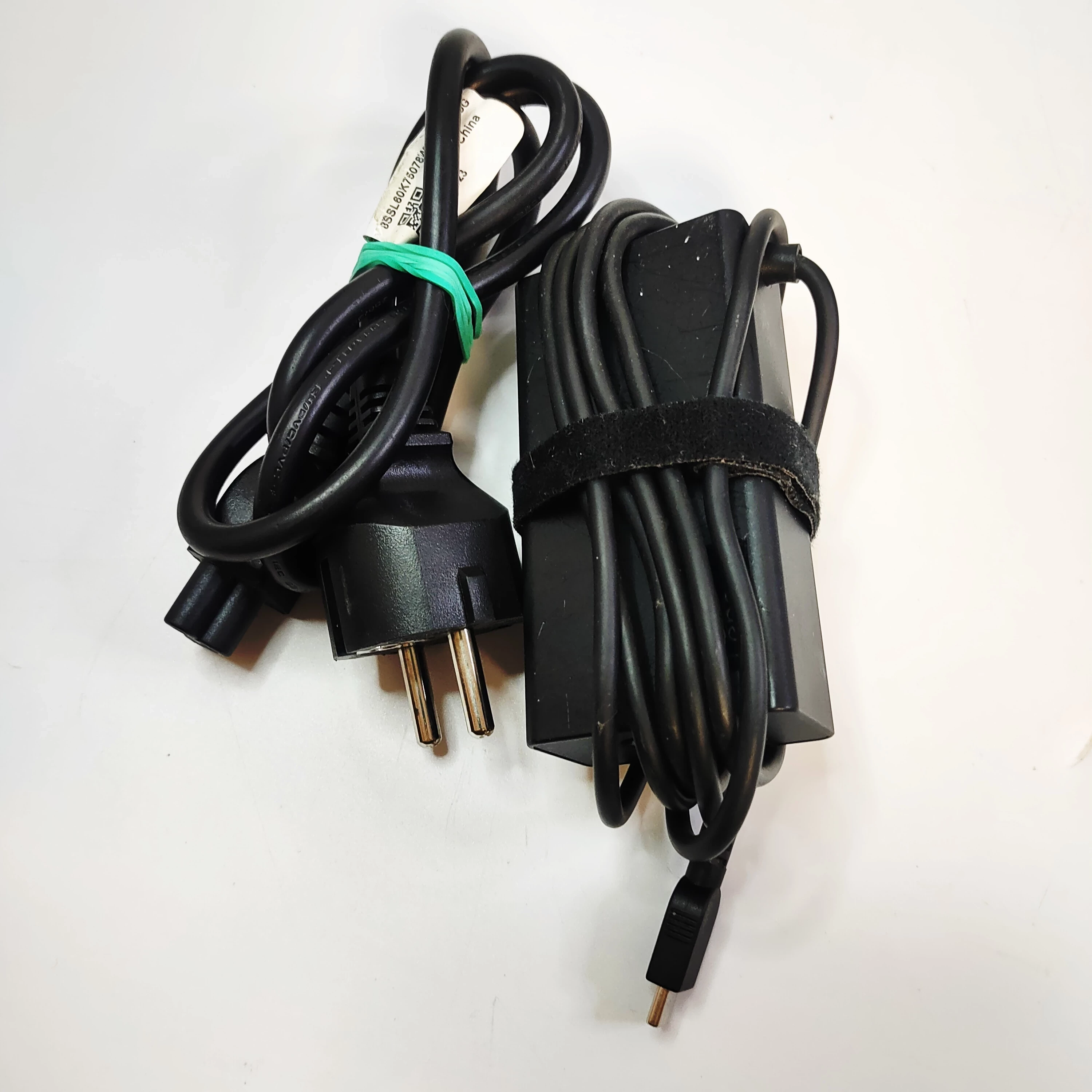 laptop-lenovo-82xg0073pb-16-amd-ryzen-7-16-gb512-gb-srebrny-seria-procesora-4366-293001