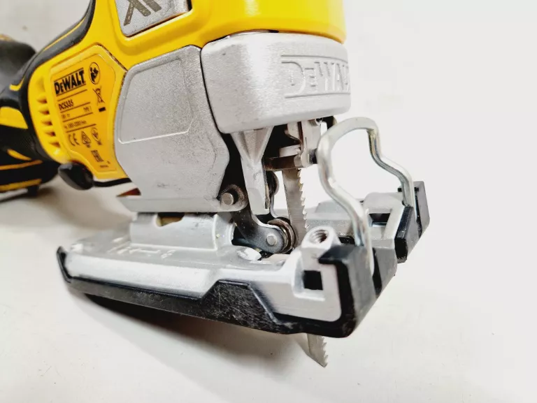 WYRZYNARKA DEWALT DCS335 | ŁADOWARKA | AKUMULATOR 18V 4.0AH | WALIZKA