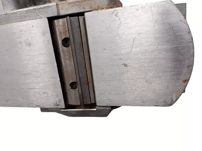 STRUG ELEKTRYCZNY HEBLARKA BLACK DECKER DN 75