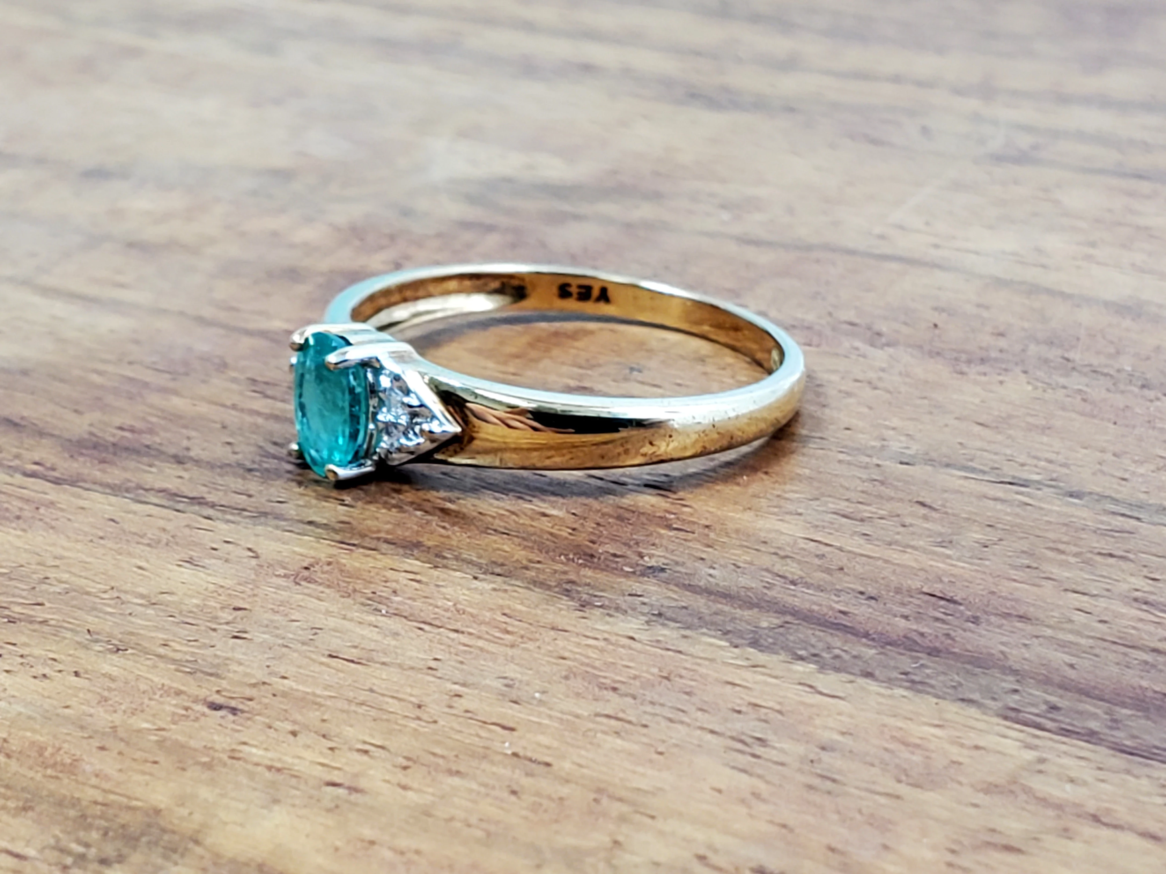 zloty-pierscionek-szmaragd-i-brylanty-05-003-ct-333-166-g-r-17-marka-248811-958954